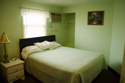 Colonial motel Suite A